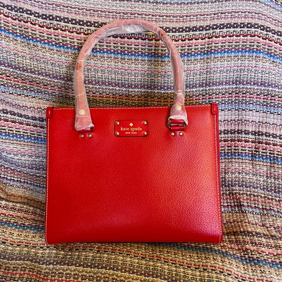 NWT red leather Quinn handbag - Picture 1 of 7
